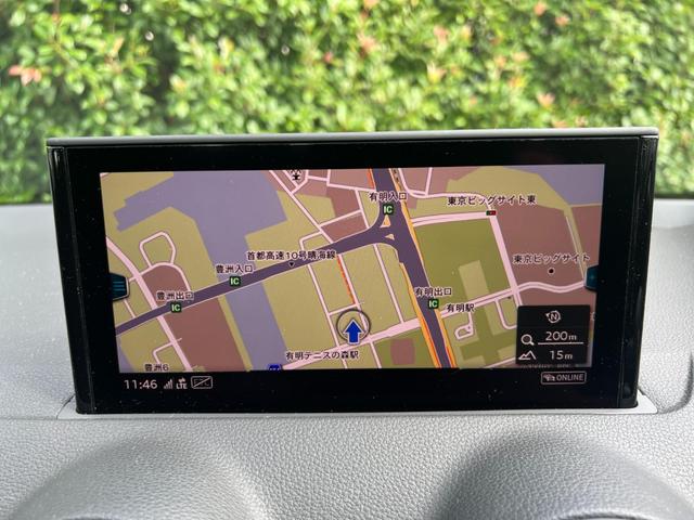 Ｑ２ ３５ＴＦＳＩアドバンスド　コンビニエンス＆アシスタンスパッケージ　ナビゲーションパッケージ　テクノロジーパッケージ　認定中古車（10枚目）