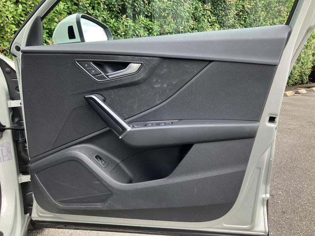 Ｑ２ ３５ＴＦＳＩアドバンスド　ｌｉｍｉｔｅｄ　ｅｄｉｔｉｏｎ　パッケージ　パーシャルレザーシート　コンビニエンス＆アシスタンスパッケージ　ナビゲーションパッケージ　認定中古車（12枚目）