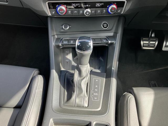 Q3 35TFSI Sライン コンビニエンス&アシスタンスパッケージ プラスパッケージ スマートフォンインターフェイス ワイヤレスチャージング アルミホイール 235/50R19 認定中古車(12枚目)