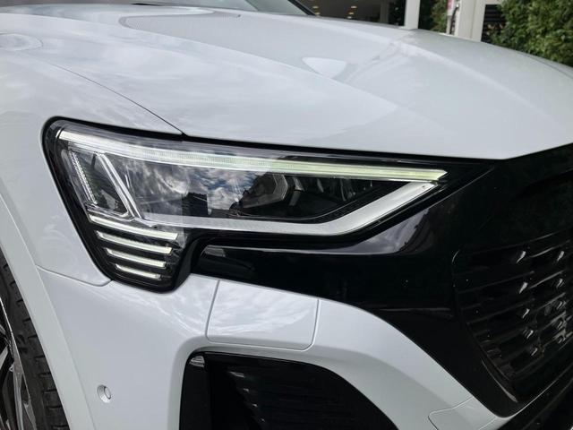 Q8スポーツバック e-トロン 55e-トロンクワトロ Sライン サイレンスパッケージ インテリアパッケージ  アルミホイール 265/45 R21 ダーク Audi rings & ブラックスタイリングパッケージ 認定中古車(15枚目)