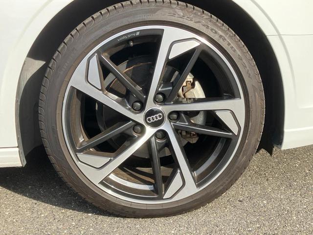 A3セダン 30TFSI スポーツ LEDライトパッケージ ナビゲーションパッケージ アシスタンスパッケージ アルミホイール 5トラペゾイドアンスラサイトデザイン ブラック ポリッシュト (Audi Sport)認定中古車(16枚目)