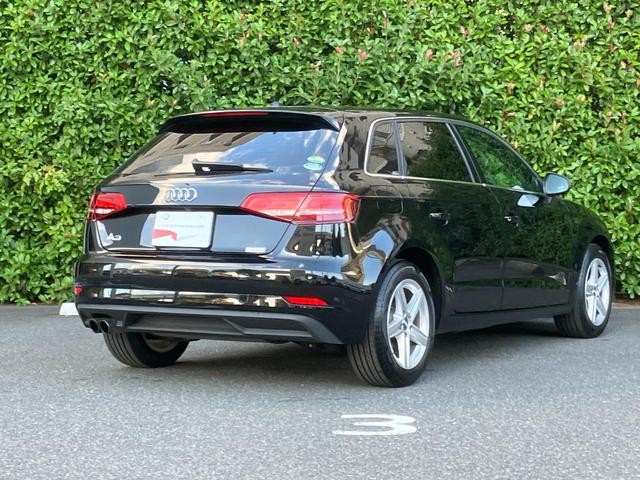 Ａｕｄｉ　Ａｐｐｒｏｖｅｄ　有明店では、展示車両すべてに第三者査定機関の「車両品質査定書」をご準備しております。実車が見れない不安も、査定書があれば安心です。