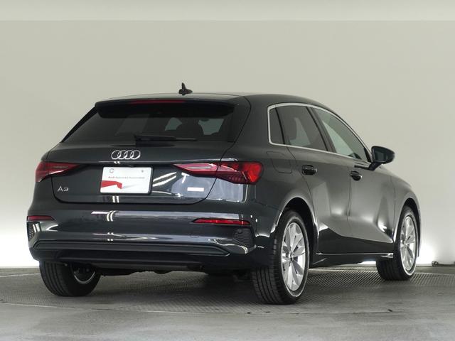 A3 スポーツバック30TFSI ナビゲーションパッケージ コンビニエンス&アシスタンスパッケージ 認定中古車(4枚目)