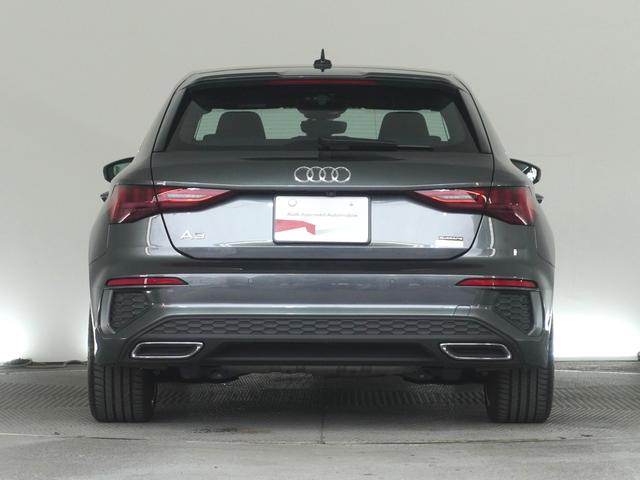 北海道から沖縄まで、全国陸送も承っております。遠方納車の手続きや費用等、スタッフまでお気軽にお問い合わせください。お車をご自宅までお持ちいたします。