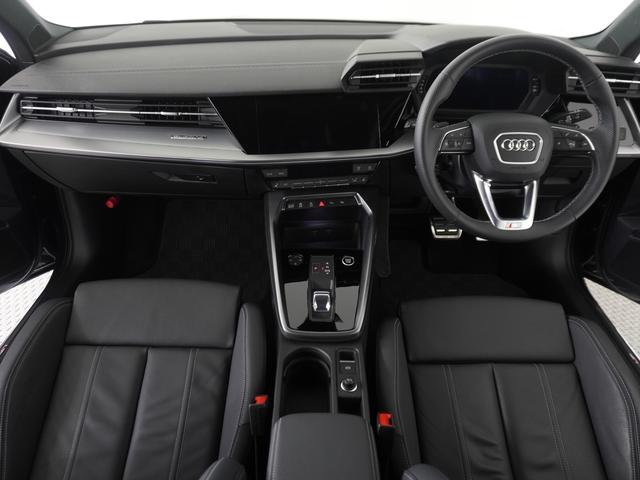 Ａｕｄｉのインテリアはエクステリア同様、優れたデザイン性とクオリティ、そして機能性を兼ね備えております。
