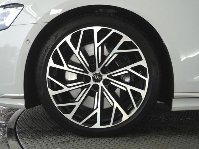 Ｓ８ ベースグレード　コンフォートパッケージ　パノラマサンルーフ　ヘッドライニングブラックダイナミカ　アシスタンスパッケージ　リアシートＵＳＢチャージング　オプション２１インチアルミホイール　認定中古車（9枚目）