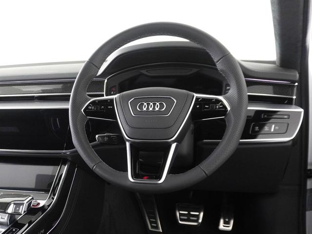 Ｓ８ ベースグレード　コンフォートパッケージ　パノラマサンルーフ　ヘッドライニングブラックダイナミカ　アシスタンスパッケージ　リアシートＵＳＢチャージング　オプション２１インチアルミホイール　認定中古車（12枚目）