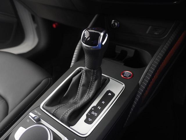 ＳＱ２ ベースグレード　ナビゲーションパッケージ　ファインナッパレザー　コンビニエンス＆アシスタンスパッケージ　ブラックＡｕｄｉ　ｒｉｎｇｓ＆ブラックスタイリング　マトリクスＬＥＤ　テクノロジーパッケージ　認定中古車（11枚目）