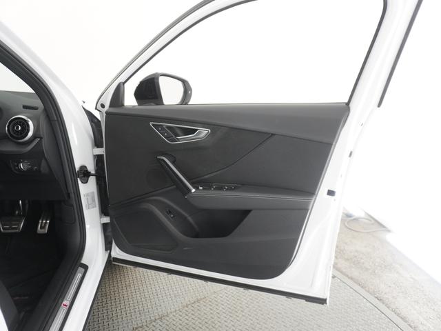 ＳＱ２ ベースグレード　ナビゲーションパッケージ　ファインナッパレザー　コンビニエンス＆アシスタンスパッケージ　ブラックＡｕｄｉ　ｒｉｎｇｓ＆ブラックスタイリング　マトリクスＬＥＤ　テクノロジーパッケージ　認定中古車（14枚目）