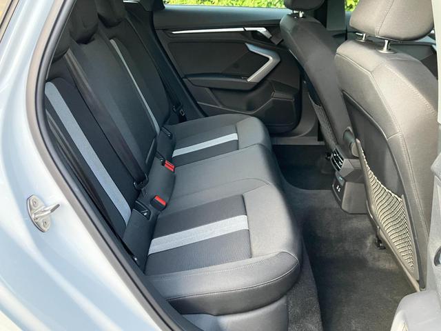 A3 スポーツバック30TFSIアドバンスド コンビニエンス&アシスタンスパッケージライト ナビゲーションパッケージ 認定中古車(8枚目)