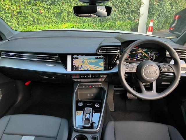 A3 スポーツバック30TFSIアドバンスド コンビニエンス&アシスタンスパッケージライト ナビゲーションパッケージ 認定中古車(9枚目)