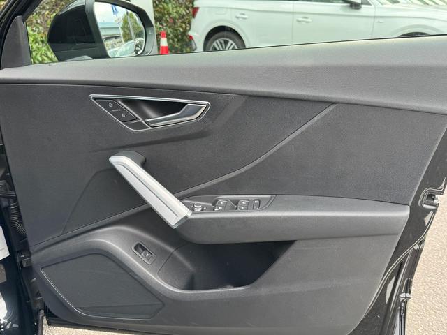 Q2 30TFSIスポーツ パーシャルレザーシート アシスタンスパッケージ オートマチックテールゲート ナビゲーションパッケージ バーチャルコックピット 認定中古車(11枚目)