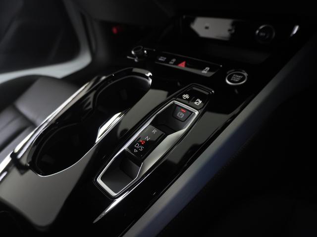 Ａ５アバント ＴＦＳＩ　１１０ｋＷ　テクノロジーパッケージプロ　　ａｄｖａｎｃｅｄ　パッケージ　ライティング　パッケージ　　　ａｄｖａｎｃｅｄエクステリア　認定中古車（11枚目）