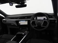 Ａｕｄｉのインテリアはエクステリア同様、優れたデザイン性とクオリティ、そして機能性を兼ね備えております。 6