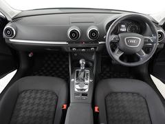 Ａｕｄｉのインテリアはエクステリア同様、優れたデザイン性とクオリティ、そして機能性を兼ね備えております。 6