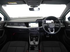 Ａｕｄｉのインテリアはエクステリア同様、優れたデザイン性とクオリティ、そして機能性を兼ね備えております。 6