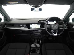 Ａｕｄｉのインテリアはエクステリア同様、優れたデザイン性とクオリティ、そして機能性を兼ね備えております。 6