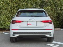 北海道から沖縄まで、全国陸送も承っております。遠方納車の手続きや費用等、スタッフまでお気軽にお問い合わせください。お車をご自宅までお持ちいたします。 5