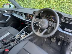Ａｕｄｉのインテリアはエクステリア同様、優れたデザイン性とクオリティ、そして機能性を兼ね備えております。 6