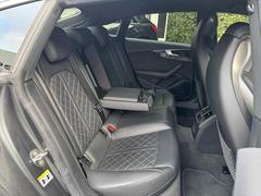 �������Υ���ƥꥢ�ϥ������ƥꥢƱ�͡�ͥ�줿�ǥ��������ȥ�����ƥ��������Ƶ�ǽ�����������Ƥ���ޤ��� 7