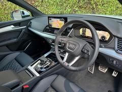 ������顡����������䡡ͭ��Ź�Ǥϡ�Ÿ����ξ���٤Ƥ��軰�Ժ��굡�ؤΡּ�ξ�ʼ������פ򤴽������Ƥ���ޤ����¼֤�����ʤ��԰¤⡢����񤬤���а¿��Ǥ��� 4