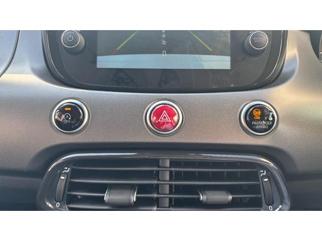 ５００Ｘ スポーツ　新車保証継承　ＬＥＤヘッドライト　レーダーブレーキサポート　アンドロイドオート＆アップルカープレイ対応　バックカメラ　前後コーナーセンサー　１８インチホイール　ＡＣＣ（8枚目）