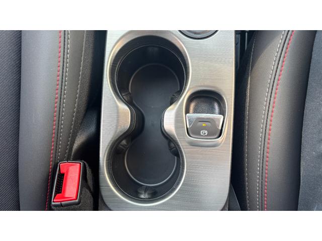 ５００Ｘ スポーツ　新車保証継承　ＬＥＤヘッドライト　レーダーブレーキサポート　アンドロイドオート＆アップルカープレイ対応　バックカメラ　前後コーナーセンサー　１８インチホイール　ＡＣＣ（12枚目）