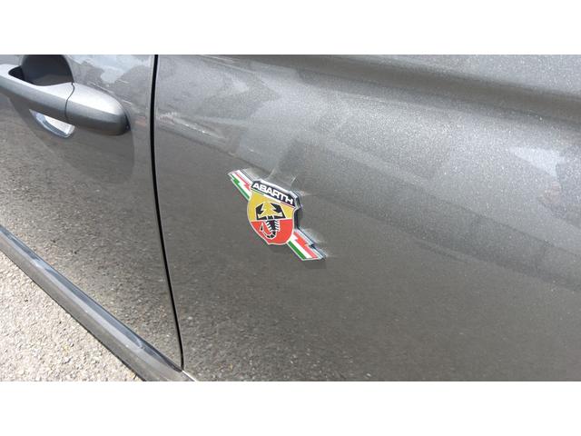アバルト６９５ コンペティツィオーネ　取説　手帳　スペアキー　禁煙車　オートワイパー　オートライト　サベルトシート　レコードモンツァマムラー　ＥＴＣ　ブレンボキャリパー　当社デモカー　アンドロイドオート＆アップルカープレイ対応（46枚目）