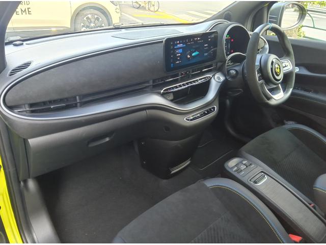 アバルト500e スコーピオニッシマ ハッチバック スコーピオニッシマ 限定モデル スコーピオニッシマ 専用サイドデカール(16枚目)