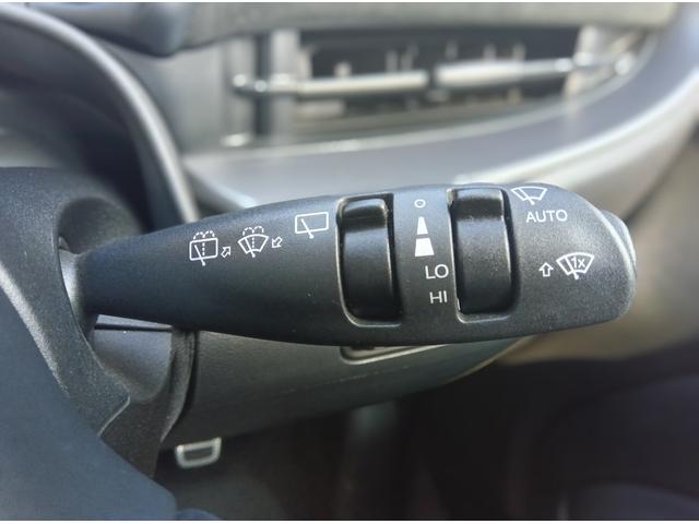 アバルト500e スコーピオニッシマ ハッチバック スコーピオニッシマ 限定モデル スコーピオニッシマ 専用サイドデカール(29枚目)