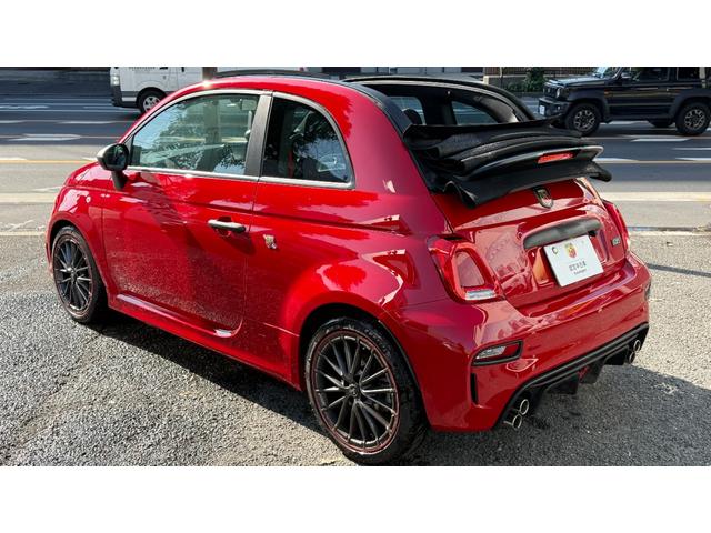 アバルト595C F595C ワンオーナー 禁煙車 カブリオレ マニュアルミッション 専用17インチホイール リアパーキングセンサー オートライト オートワイパー レコードモンツァマフラー バックカメラ フォグライト 2DNNナビ(12枚目)