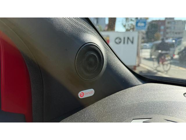 アバルト595C F595C ワンオーナー 禁煙車 カブリオレ マニュアルミッション 専用17インチホイール リアパーキングセンサー オートライト オートワイパー レコードモンツァマフラー バックカメラ フォグライト 2DNNナビ(17枚目)