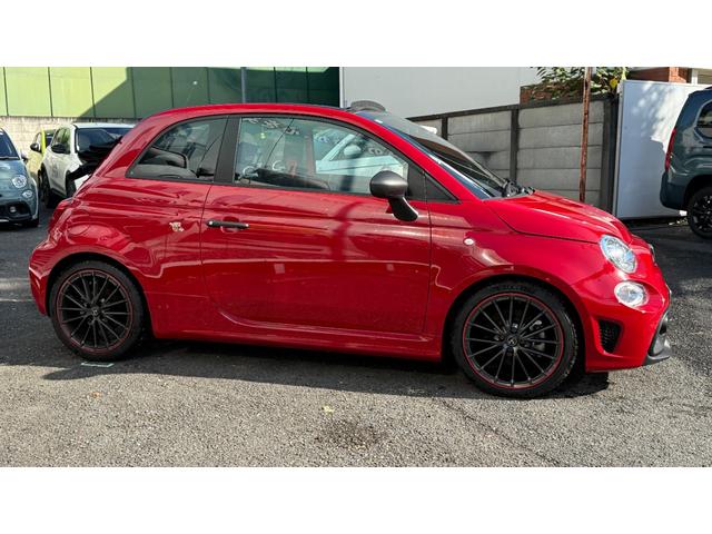 アバルト595C F595C ワンオーナー 禁煙車 カブリオレ マニュアルミッション 専用17インチホイール リアパーキングセンサー オートライト オートワイパー レコードモンツァマフラー バックカメラ フォグライト 2DNNナビ(33枚目)