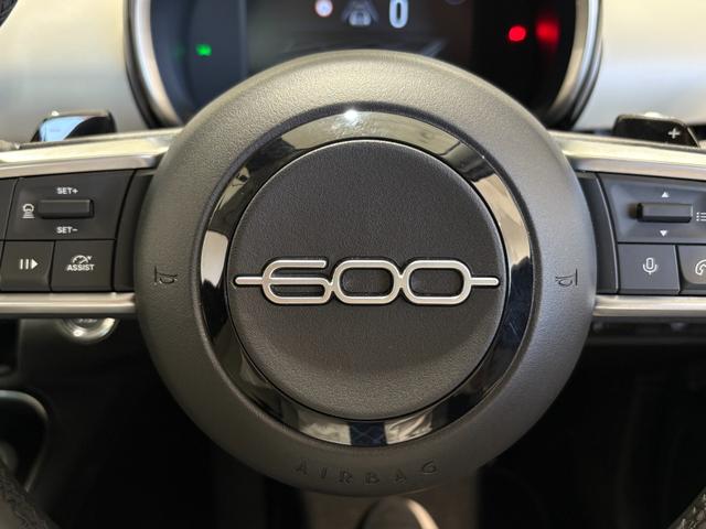 ６００ハイブリッド ラ　プリマ　当社社用車ＵＰ　ＥＴＣ　ドライブレコーダー　ＡＤＡＳ（先進運転支援システム）　ＬＥＤヘッドライト　バックカメラ　前後Ｐセンサー　取説　手帳　スペアキー　運転席パワーシートマッサージ機能付き（16枚目）