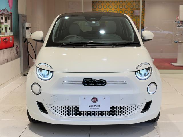 ５００ｅ アイコン　デモカー登録車両　ガラスルーフ　エコレザーシート（4枚目）