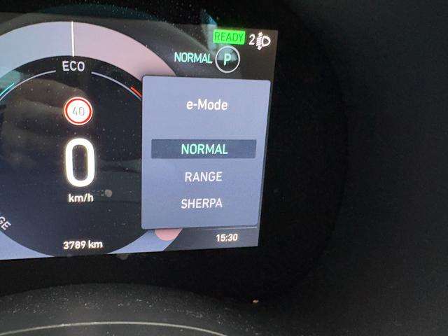 ５００ｅ アイコン　デモカー登録車両　ガラスルーフ　エコレザーシート（23枚目）