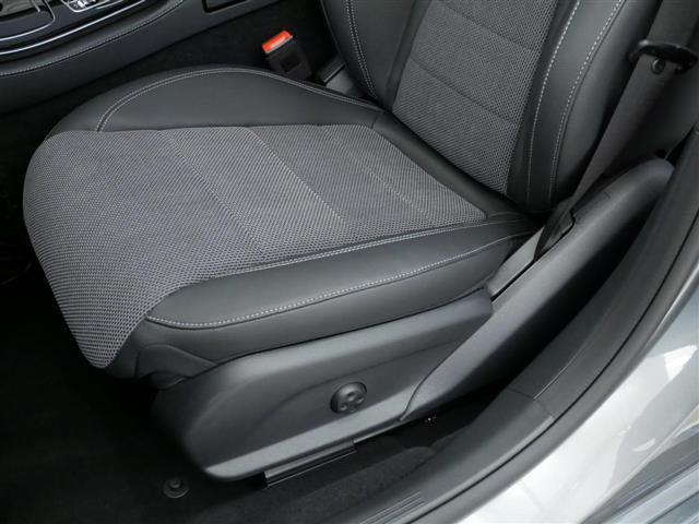 E200 4マチック ステーションワゴン アバンギャルド(20枚目)