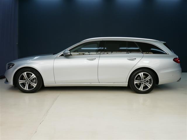 E220 d ステーションワゴン AV エクスクルーシブP(3枚目)