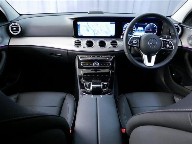 E220 d ステーションワゴン AV エクスクルーシブP(12枚目)