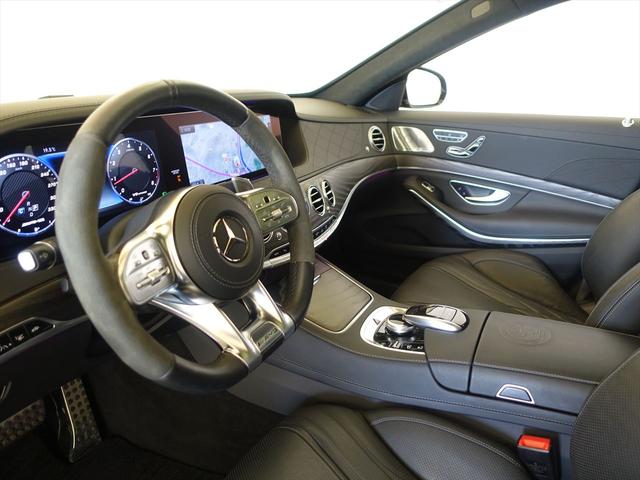 Ｓクラス Ｓ６３　４ＭＡＴＩＣ＋　ロング　ＡＭＧダイナミックパッケージ　Ｂｌｕｅｔｏｏｔｈ接続　ＥＴＣ　ＬＥＤヘッドライト　ＴＶ　アイドリングストップ　クルーズコントロール　コネクテッド機能　サイドカメラ　サンルーフ・ガラスルーフ（20枚目）