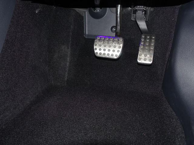 ＧＬＢ ＧＬＢ３５　４ＭＡＴＩＣ　ＡＭＧアドバンスドパッケージ　３列シート　Ｂｌｕｅｔｏｏｔｈ接続　ＥＴＣ　ＬＥＤヘッドライト　ＴＶ　アイドリングストップ　クルーズコントロール　コネクテッド機能　サイドカメラ　サンルーフ・ガラスルーフ（29枚目）