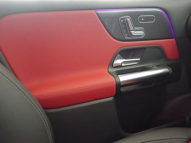 GLAクラス GLA200 d 4MATIC AMGラインパッケージ AMGレザーエクスクルーシブパッケージ アドバンスドパッケージ Bluetooth接続 ETC LEDヘッドライト TV アイドリングストップ クルーズコントロール(14枚目)