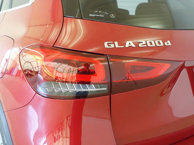 GLAクラス GLA200 d 4MATIC AMGラインパッケージ AMGレザーエクスクルーシブパッケージ アドバンスドパッケージ Bluetooth接続 ETC LEDヘッドライト TV アイドリングストップ クルーズコントロール(31枚目)