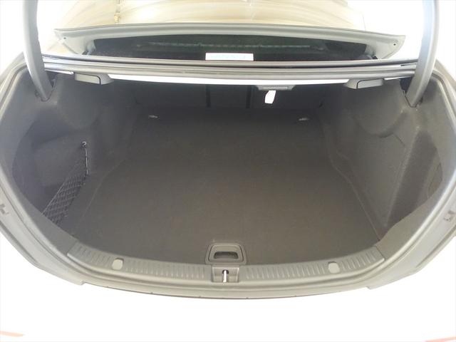 Ｅクラス Ｅ２２０　ｄ　スポーツ　ＡＭＧラインインテリアパッケージ　エクスクルーシブパッケージ　Ｂｌｕｅｔｏｏｔｈ接続　ＥＴＣ　ＬＥＤヘッドライト　ＴＶ　アイドリングストップ　クルーズコントロール　コネクテッド機能　サイドカメラ（25枚目）