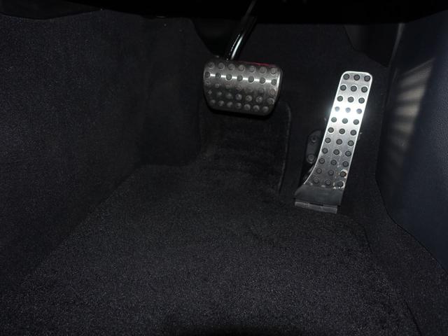 Ｅクラス Ｅ２２０　ｄ　スポーツ　ＡＭＧラインインテリアパッケージ　エクスクルーシブパッケージ　Ｂｌｕｅｔｏｏｔｈ接続　ＥＴＣ　ＬＥＤヘッドライト　ＴＶ　アイドリングストップ　クルーズコントロール　コネクテッド機能　サイドカメラ（28枚目）