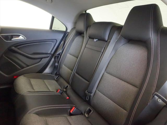 CLAクラス CLA180 レーダーセーフティパッケージ ベーシックパッケージ Bluetooth接続 CD DVD再生 ETC LEDヘッドライト TV アイドリングストップ クルーズコントロール シートヒーター(22枚目)