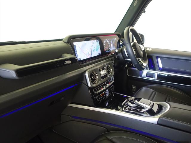 Ｇクラス Ｇ４００　ｄ　ＡＭＧラインパッケージ　ラグジュアリーパッケージ　Ｂｌｕｅｔｏｏｔｈ接続　ＥＴＣ　ＬＥＤヘッドライト　ＴＶ　アイドリングストップ　クルーズコントロール　コネクテッド機能　サイドカメラ（19枚目）