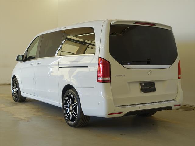 Ｖクラス Ｖ２２０　ｄ　スポーツ　ロング　３列シート　Ｂｌｕｅｔｏｏｔｈ接続　ＣＤ　ＤＶＤ再生　ＥＴＣ　ＬＥＤヘッドライト　ＴＶ　アイドリングストップ　ウオークスルー　クルーズコントロール　サイドカメラ　サンルーフ・ガラスルーフ（4枚目）
