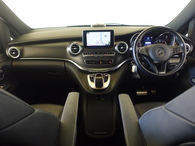 Ｖクラス Ｖ２２０　ｄ　スポーツ　ロング　３列シート　Ｂｌｕｅｔｏｏｔｈ接続　ＣＤ　ＤＶＤ再生　ＥＴＣ　ＬＥＤヘッドライト　ＴＶ　アイドリングストップ　ウオークスルー　クルーズコントロール　サイドカメラ　サンルーフ・ガラスルーフ（12枚目）