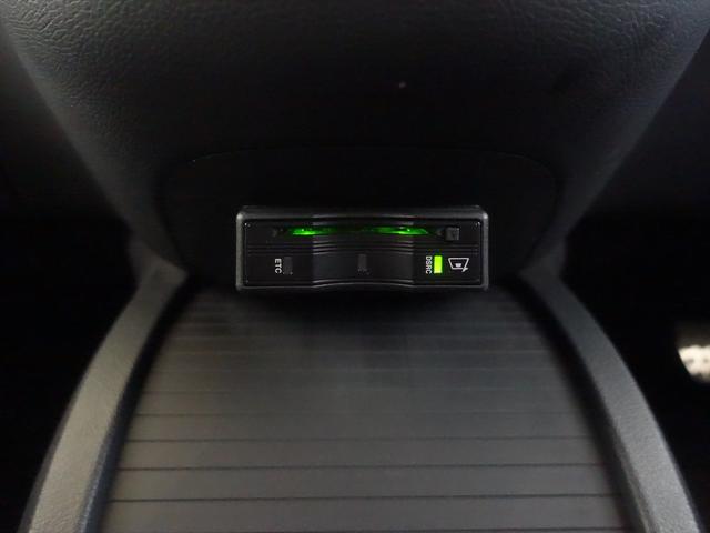 Ｖクラス Ｖ２２０　ｄ　スポーツ　ロング　３列シート　Ｂｌｕｅｔｏｏｔｈ接続　ＣＤ　ＤＶＤ再生　ＥＴＣ　ＬＥＤヘッドライト　ＴＶ　アイドリングストップ　ウオークスルー　クルーズコントロール　サイドカメラ　サンルーフ・ガラスルーフ（17枚目）